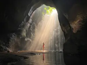 Chasing Sunbeams: Inside Tukad Cepung Waterfall & Ulu Petanu Hidden Gem